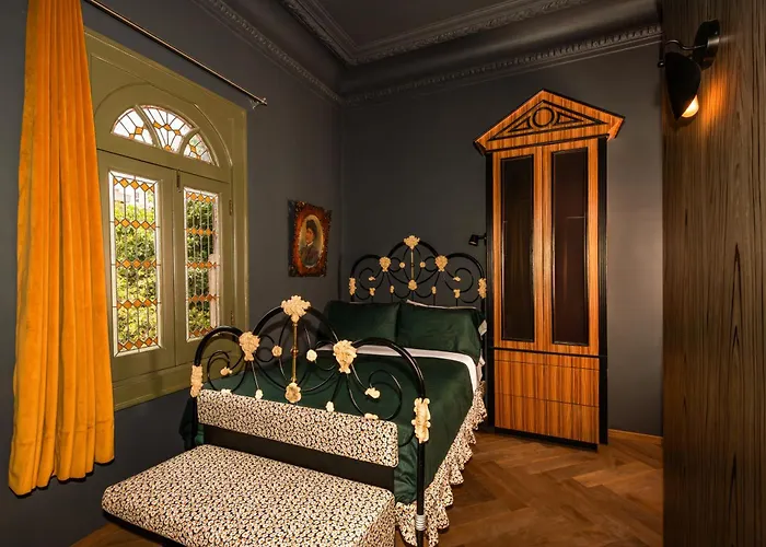 Maison Lezard Hotel 4*
