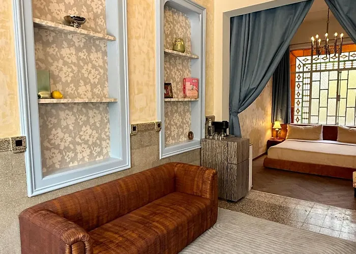Maison Lezard Hotel